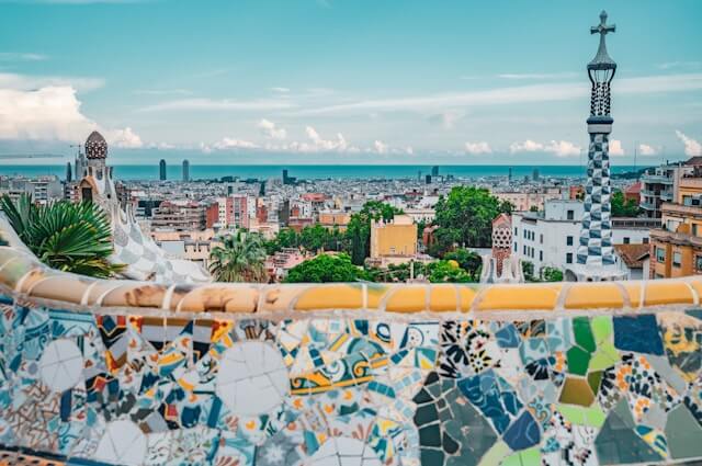 Barcelona_panoramic-view_Palau-Guell-_Gaudi
