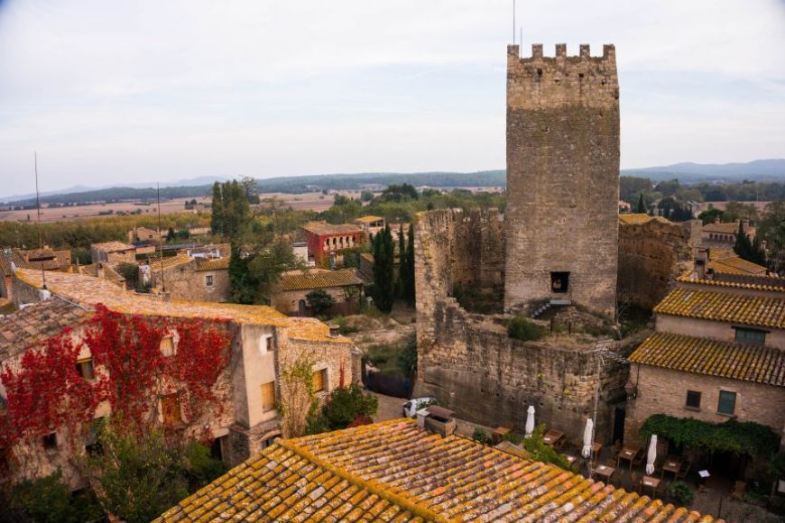 Pedratallada, pueblo medieval ideal para escapadas mágicas cerca de Barcelona 